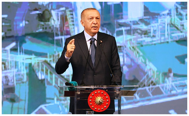Cumhurbaşkanı Erdoğan, Teknoloji merkezinin açılışını robotla yaptı