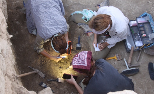 5 bin yıllık seramik parçaları, Myra'nın tarihini 2 bin yıl geriye götürdü