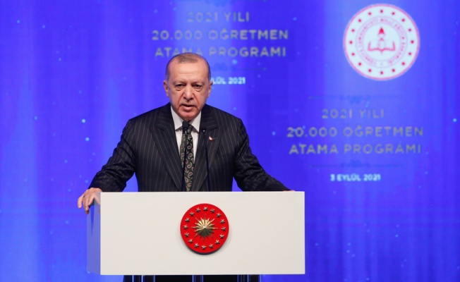 Erdoğan: Salgın hala devam ediyor, onları okuldan ayrı bırakma lüksümüz kalmadı