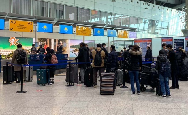 Almatı Havalimanı uçuşlara yeniden açıldı