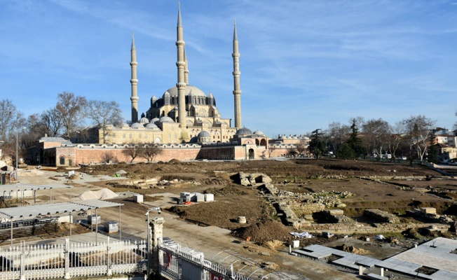 Selimiye Camisi meydanında çıkan tarihi kalıntılar, arkeopark haline getirilecek