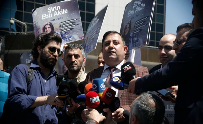 Gazetecinin öldürülmesi İsrail Konsolosluğu önünde protesto edildi