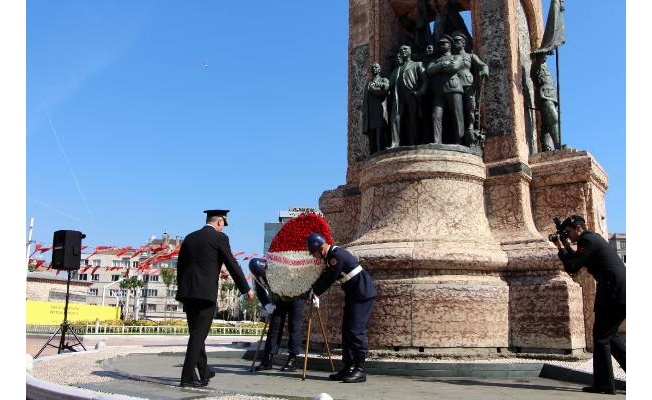 Jandarma Teşkilatı'nın 183. kuruluş yıldönümü Taksim'de kutlandı