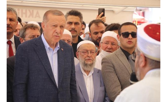 Cumhurbaşkanı Erdoğan, Akhisar'da Hakan Füzün'ün cenazesine katıldı