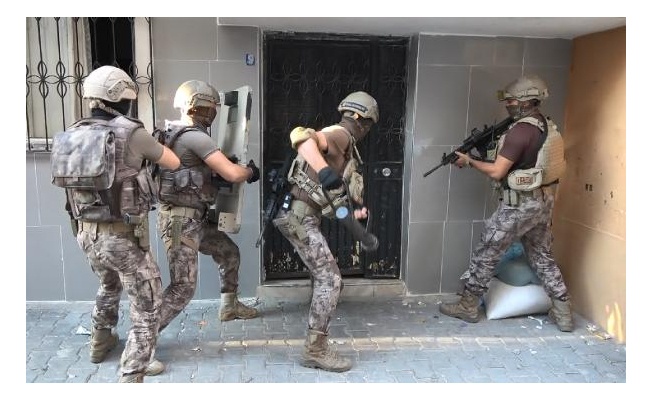 Mersin'de terör operasyonu: 20 gözaltı