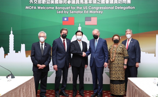 ABD heyeti, Tayvan Dışişleri Bakanı Wu ile bir araya geldi