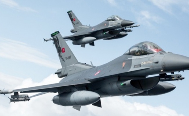 Ege ve Doğu Akdeniz'de, Türk F-16'larına Yunan tacizi