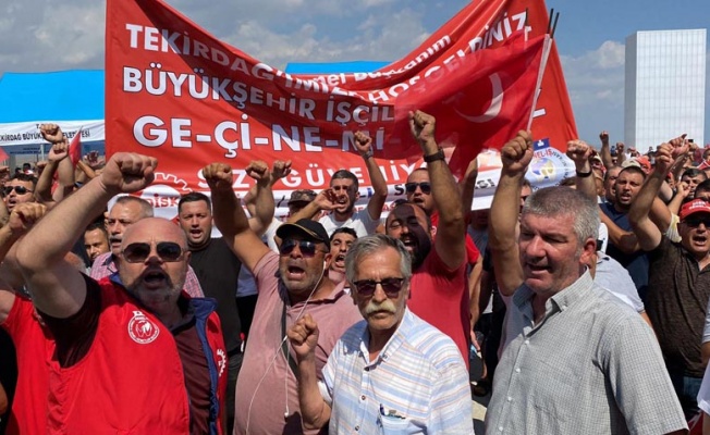 Kılıçdaroğlu'nun katılacağı açılış öncesi belediye işçilerinden 'ek zam' eylemi