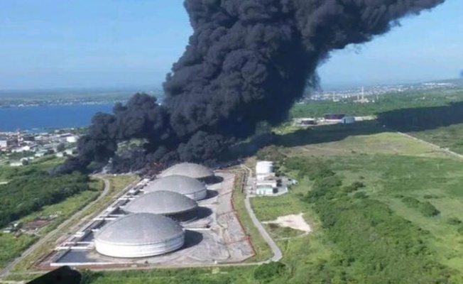 Küba’da petrol tesisinde yangın
