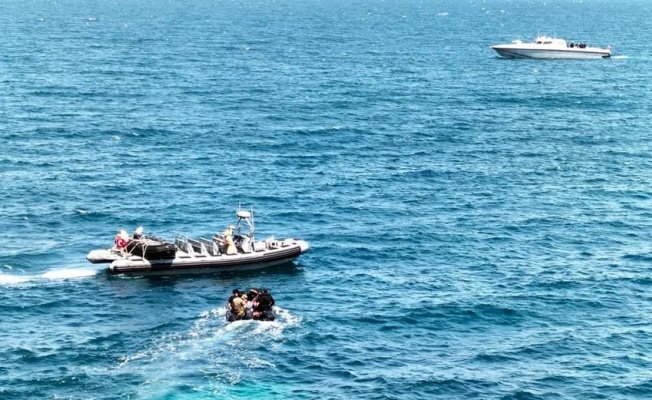 MSB: Kıyıya vuran bottan 47 göçmen kurtarıldı