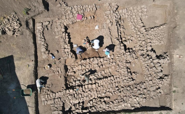 Tunceli’de 5 bin 500 yıllık anıtsal yapı arkeolojik kazıyla gün yüzüne çıktı