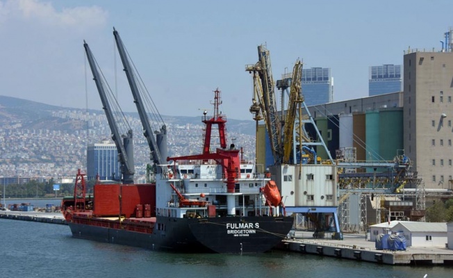 Ukrayna'dan 11 bin 730 ton mısır taşıyan gemi, Alsancak Limanı'nda