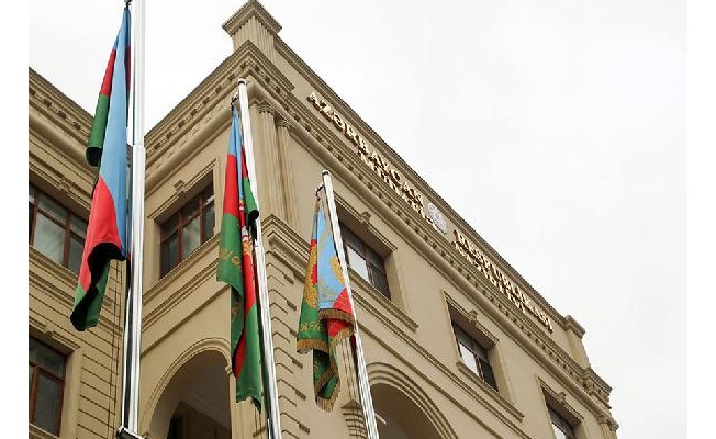 Azerbaycan Savunma Bakanlığı: Birliklerimize ateş açıldı