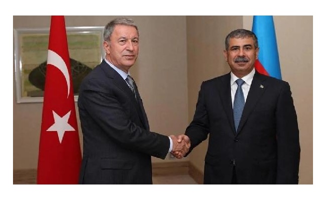 Bakan Akar, Azerbaycanlı mevkidaşı ile görüştü