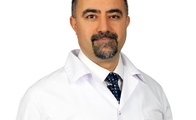 Op. Dr. Alur: Fazla kilo karaciğer yağlanmasına davetiye çıkarabilir