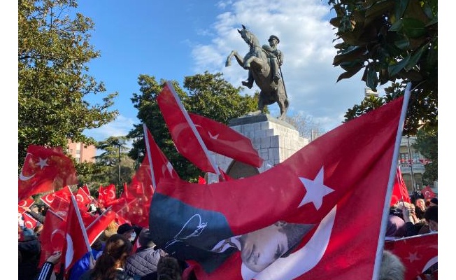 Samsun'da saldırıya uğrayan Onur Anıtı'nın güvenliği artırıldı