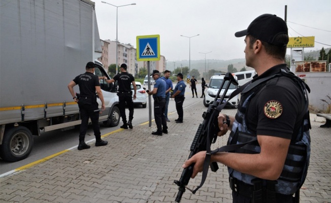 'Türkiye Huzur Güven' uygulamalarında aranan 1270 kişi yakalandı