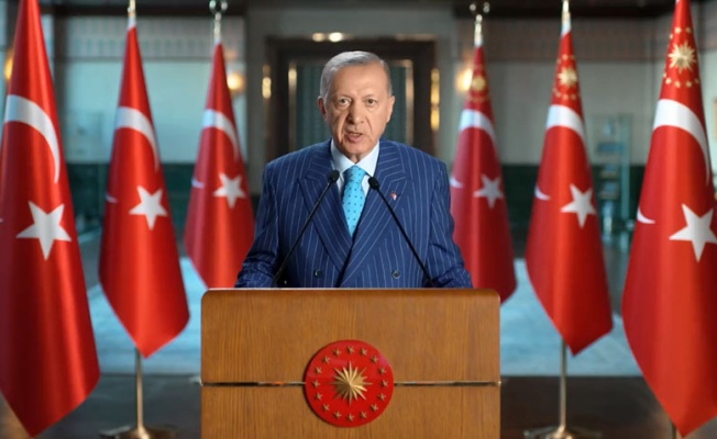 "Türkiye'yi bir spor ülkesi haline getirecek adımları atmayı sürdüreceğiz"