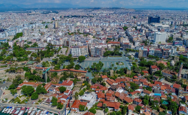 'Antalya, hayat pahalılığı, konuta erişilebilirlik açısından İstanbul ile yarışıyor'