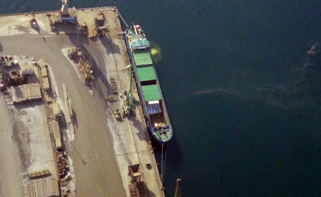 İzmit Körfezi'ni kirleten gemiye 3 milyon 550 bin lira ceza