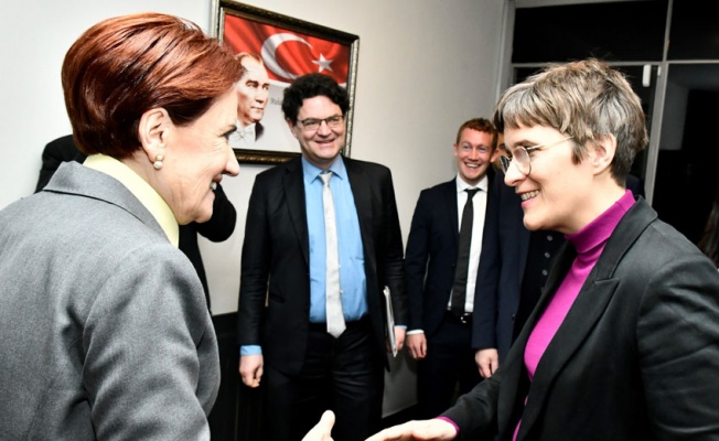 Akşener, Almanya'nın AB İşleri Bakanı Lührmann ile görüştü