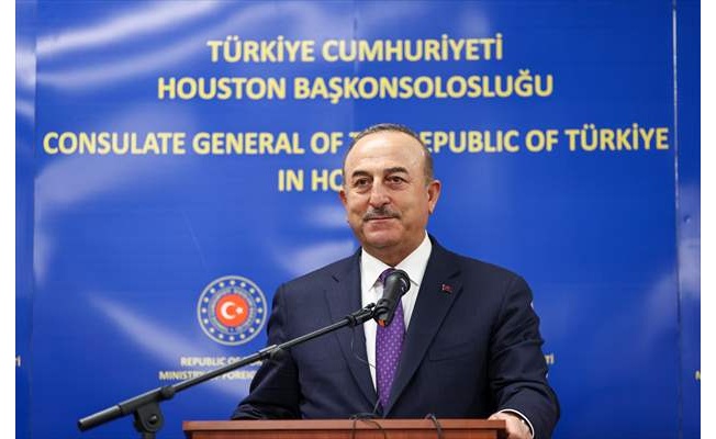 Çavuşoğlu, ABD'de Türk vatandaşlarıyla bir araya geldi