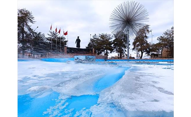 Doğu Anadolu'da soğuk hava ve kar etkili oluyor