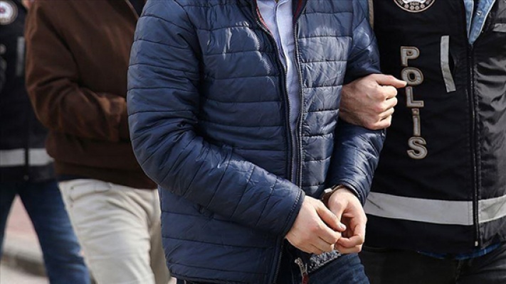  İstanbul merkezli 10 ilde FETÖ operasyonunda yakalanan 40 zanlıdan 9'u tutuklandı