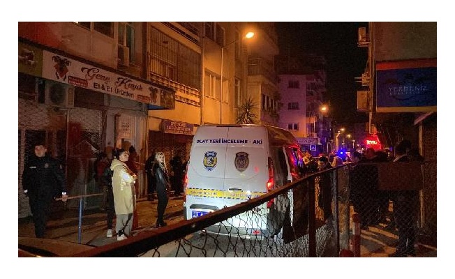 İzmir'de  boğazından bıçaklanan kişi hayatını kaybetti