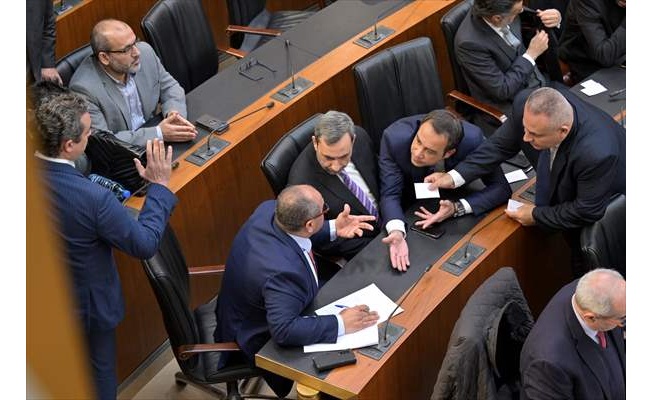Lübnan Meclisindeki 11. oturumda da yeni cumhurbaşkanı seçilemedi