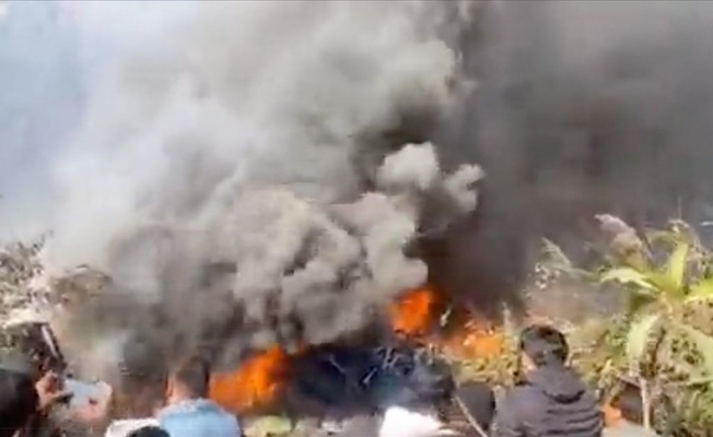 Nepal'de 72 kişiyi taşıyan uçak düştü