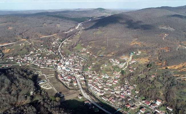 Trakya'da soğuğuyla bilinen Kırklareli'nde ocakta "bahar havası" yaşanıyor