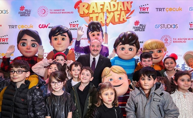 TRT ortak yapımı "Rafadan Tayfa: Galaktik Tayfa" filminin galası yoğun katılımla gerçekleşti