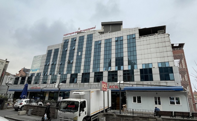 Kağıthane Devlet Hastanesi'nde tahliye çalışmaları sürüyor